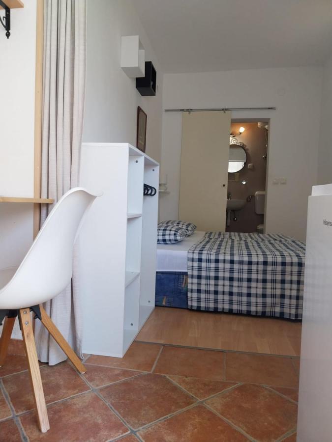 Apartmani Bonavia Jelsa  Eksteriør bilde